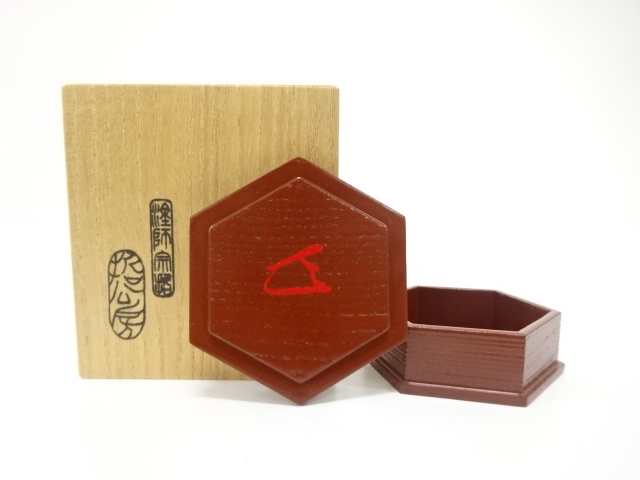 JAPANESE TEA CEREMONY / HEXAGON KOGO INCENSE CONTAINER / TAMENURI / ARTISAN WORK
